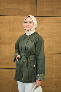 Bilekleri Ekose Görünümlü Trenç Yeşil