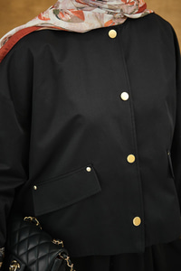 Bisiklet Yaka Astarı Desenli Çıtçıtlı Regular Gabardin Kısa Trenç Siyah