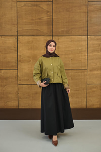 Bisiklet Yaka Astarı Desenli Çıtçıtlı Regular Gabardin Kısa Trenç Yeşil