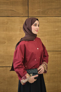 Bisiklet Yaka Astarı Desenli Çıtçıtlı Regular Gabardin Kısa Trenç Bordo