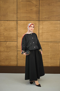 Bisiklet Yaka Astarı Desenli Çıtçıtlı Regular Gabardin Kısa Trenç Siyah