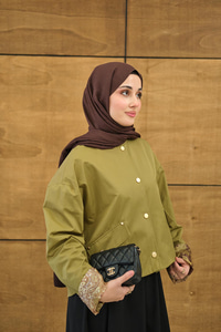 Bisiklet Yaka Astarı Desenli Çıtçıtlı Regular Gabardin Kısa Trenç Yeşil