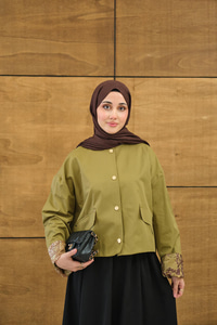 Bisiklet Yaka Astarı Desenli Çıtçıtlı Regular Gabardin Kısa Trenç Yeşil