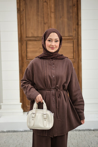 Bisiklet Yaka Bel Bağlamalı Dikiş Detay Takım Kahverengi