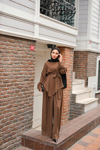 Bisiklet Yaka Bel Bağlamalı Takım Kahverengi