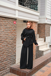 Bisiklet Yaka Bel Bağlamalı Takım Siyah