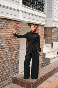 Bisiklet Yaka Bel Bağlamalı Takım Siyah