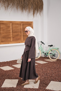 Bisiklet Yaka Beli Kendinden Desenli Takım Kahverengi