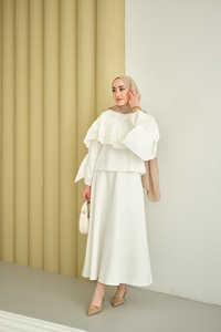 Bisiklet Yaka Büzgülü Balon Kol Tunik Beyaz