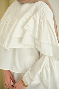 Bisiklet Yaka Büzgülü Balon Kol Tunik Beyaz