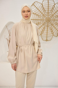 Bisiklet Yaka Gold Düğme Detaylı Bluz Krem