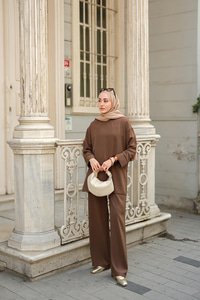 Bisiklet Yaka İkili Takım Kahverengi