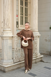 Bisiklet Yaka İkili Takım Kahverengi