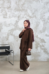 Bisiklet Yaka Kurdele Detay Modal Takım Kahverengi