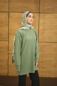 Bisiklet Yaka Omuz Taş Detay Regular Viskon Tunik Yeşil