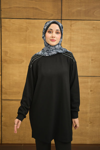 Bisiklet Yaka Omuz Taş Detay Regular Viskon Tunik Siyah