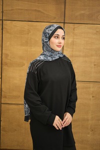 Bisiklet Yaka Omuz Taş Detay Regular Viskon Tunik Siyah