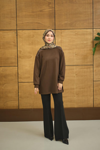 Bisiklet Yaka Omuz Taş Detay Regular Viskon Tunik Kahverengi