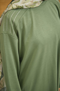 Bisiklet Yaka Omuz Taş Detay Regular Viskon Tunik Yeşil