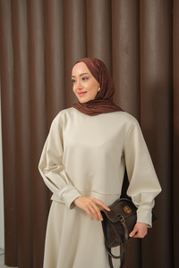 Bisiklet Yaka Scuba Takım Krem