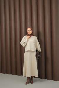 Bisiklet Yaka Scuba Takım Krem