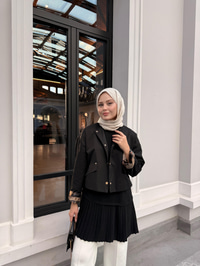 Bisiklet Yaka Sıfır Kol Pileli Regular Krep İçlik Siyah