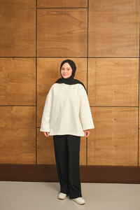 Bisiklet Yaka Sweat Ekru