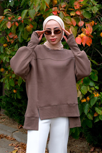 Bisiklet Yaka Sweat Soğuk Kahve