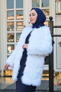 Bisiklet Yaka Tüylü Düğmeli Ceket Beyaz