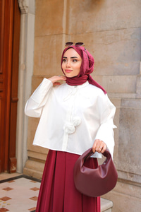 Biyeli Çicek Detaylı Gömlek Beyaz