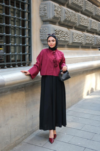 Biyeli Çicek Detaylı Gömlek Bordo