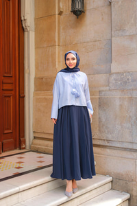 Biyeli Çicek Detaylı Gömlek Mavi