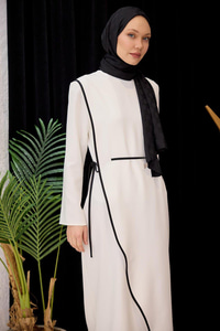 Biyeli Kendinden Bağlı Scuba Elbise  Beyaz