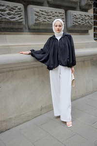 Bluz Yaka Yarasa Büzgülü Hırka Siyah