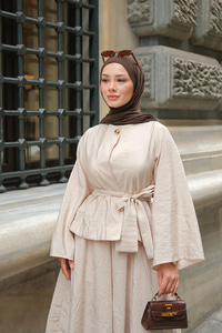 Bluzlu Etekli Takım Bej