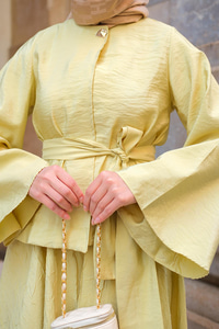 Bluzlu Etekli Takım  Sarı