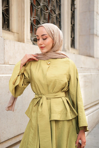 Bluzlu Etekli Takım Yağ Yeşil