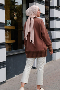 Boğazı Örgü Detaylı Sweat Kahverengi