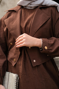 Bolero Detaylı Sıfır Kol Elbise Kahverengi