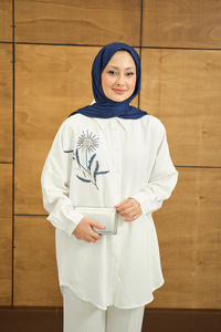 Boncuk Çiçek Detay Gömlek Beyaz