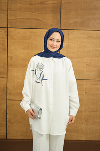 Boncuk Çiçek Detay Gömlek Beyaz