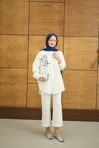 Boncuk Çiçek Detay Gömlek Beyaz