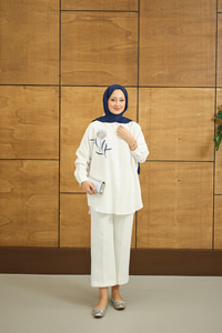 Boncuk Çiçek Detay Gömlek Beyaz