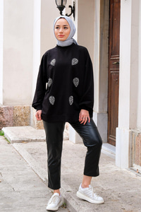 Boncuk İşlemeli Bisiklet Yaka Sweatshirt Siyah