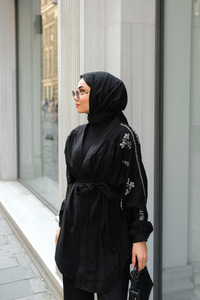 Boncuk İşlemeli Ceket Siyah