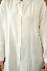 Boncuk İşlemeli Gömlek Ekru