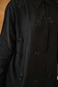 Boncuk İşlemeli Gömlek Siyah