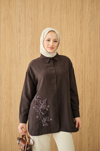 Boncuk Nakış Detaylı Gömlek Kahverengi