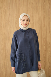 Boncuk Nakış Detaylı Gömlek Lacivert