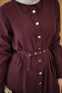 Boydan Düğmeli Kemerli Elbise Bordo